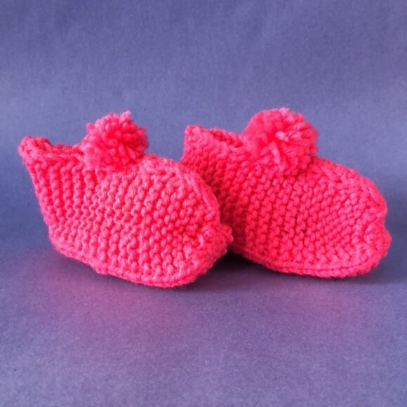 NWT Vintage Handmade Knitted Neon Pink Children’s Slipper Booties - Picture 4 of 4